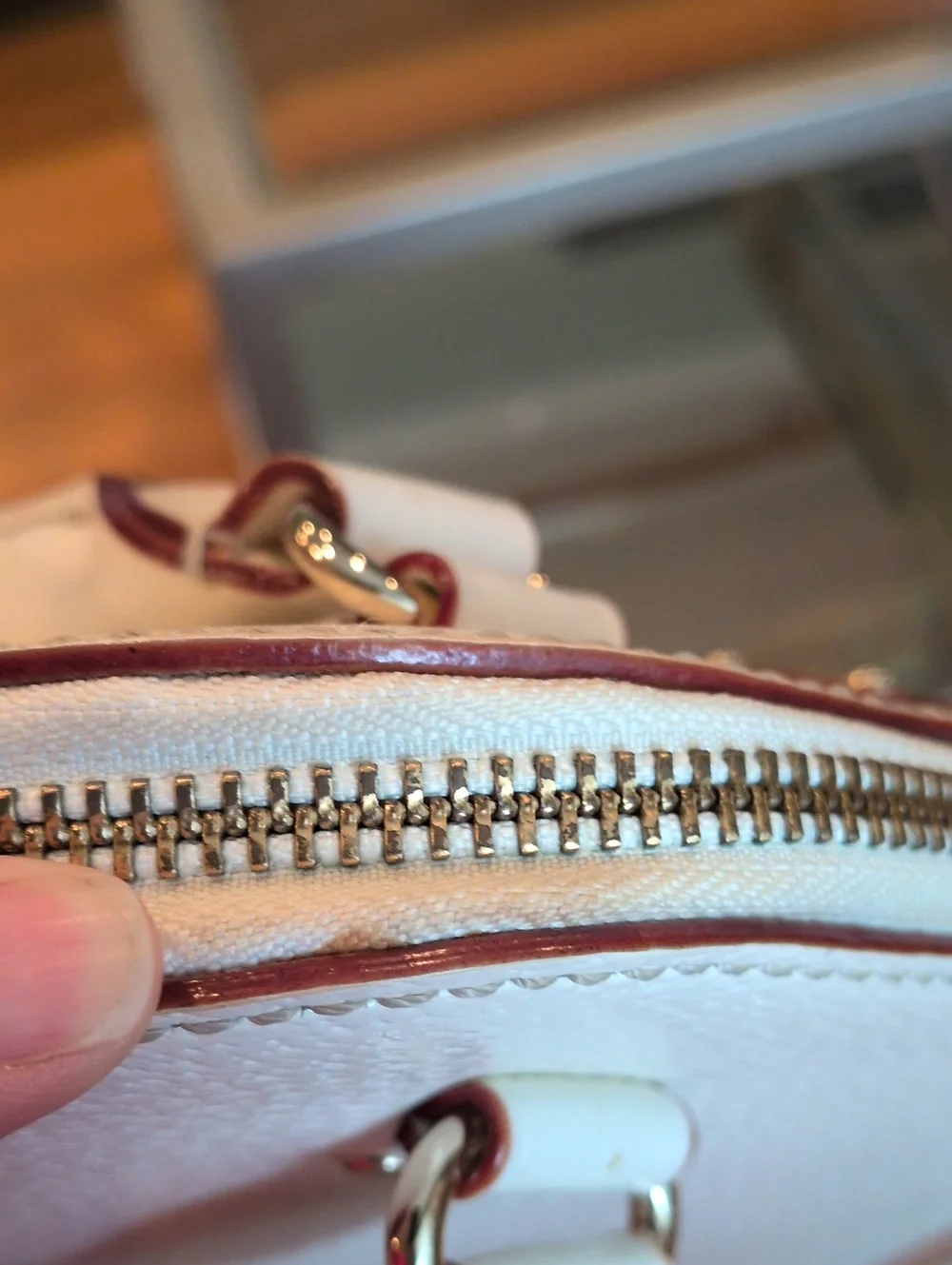 White Kate Spade New York Wellesley Maeda handbag